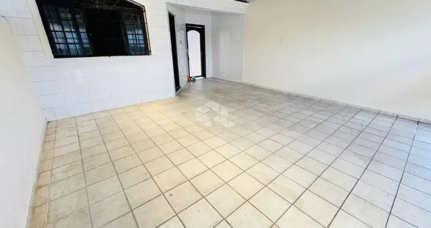 Casa térrea a venda, na aviação, praia grande, com 02 dormitórios sendo 1 suíte e 1 vaga garagem