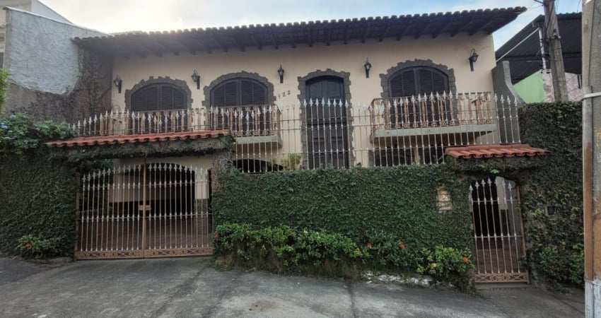 Casa em condomínio fechado