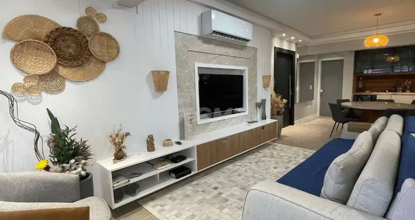 Apartamento quadra mar de 3 Dormitórios Finamente Mobiliado para Aluguel Anual no Centro  Balneário