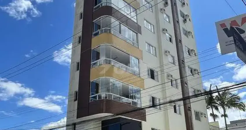Apartamento com 3 dormitórios à Venda no Centro em Balneário Camboriú