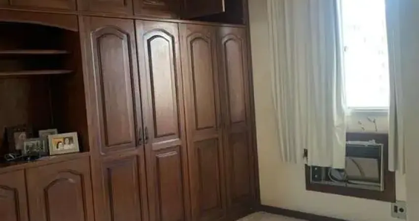 Apartamento com 3 quartos para alugar no Centro, Campos dos Goytacazes 