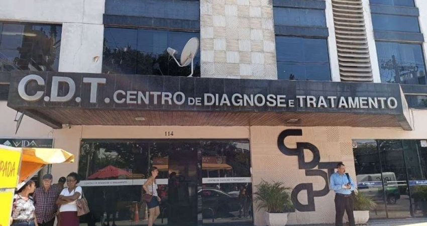 Sala comercial com 1 sala para alugar no Centro, Campos dos Goytacazes 