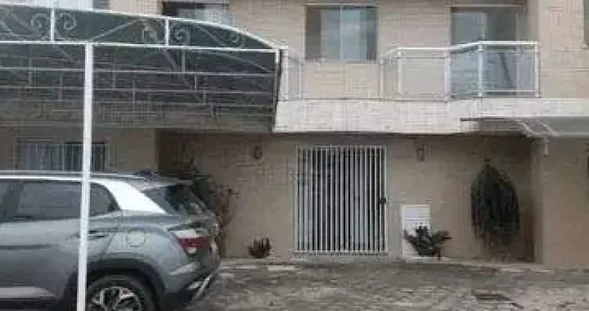 Apartamento em Parque Jóquei Club  -  Campos dos Goytacazes