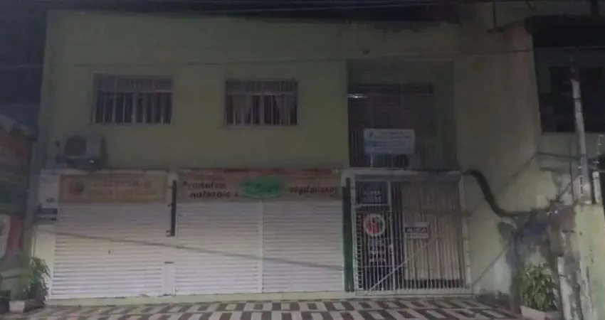 Casa comercial com 1 sala para alugar no Centro, Campos dos Goytacazes 