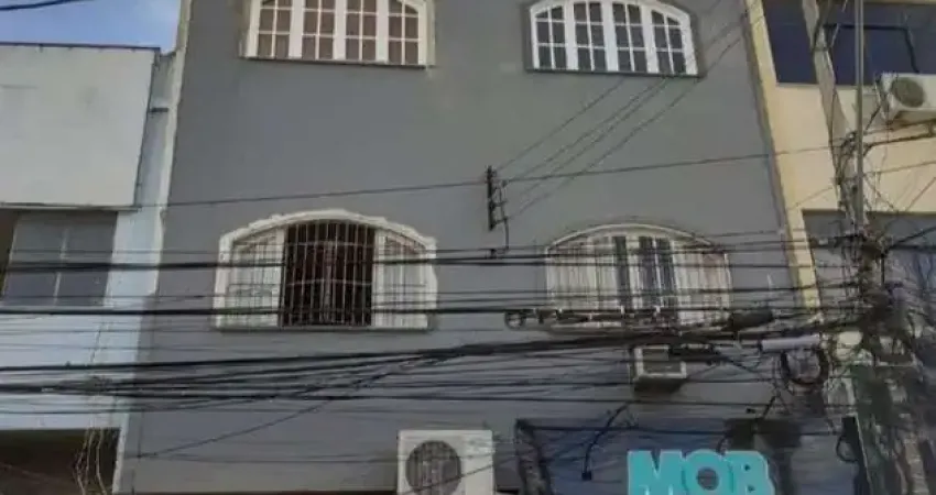 Apartamento com 3 quartos para alugar no Centro, Campos dos Goytacazes 