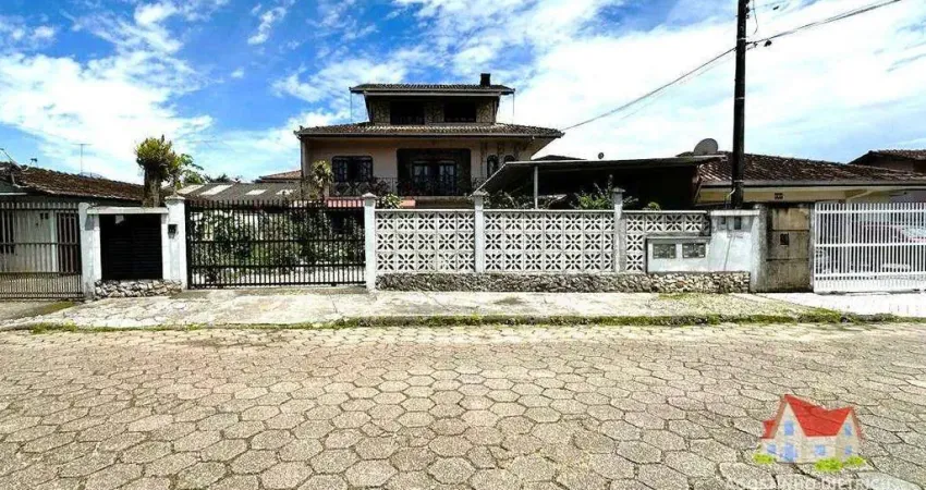 Sobrado Residencial C/03 Pisos+02 Aptos+Terreno C/Area de 397 m2 No Bairro Aventureiro!