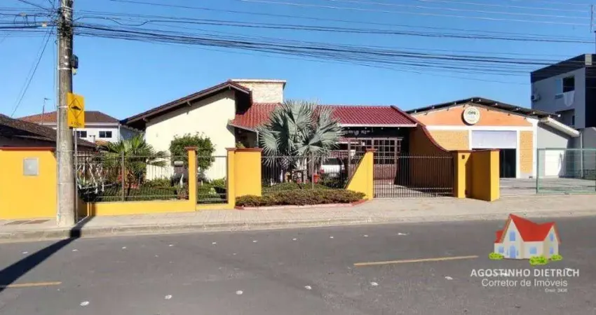 Residencia em Alvenaria C/Laje+Moveis Planejados+Area C/Churrasqueira+Piscina Completa e Terreno C/450m2 No Bairro Aventureiro!