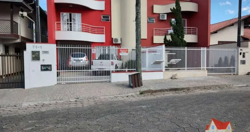 Sobrado Geminado de C/03 Quartos Sendo 01 Suite+Closet+MoveisPlanejados+Espaco aos Fundos No Bairro Bom Retiro!
