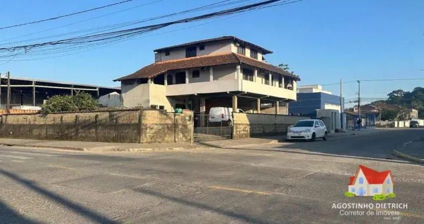 Sobrado Residencial C/03 Pisos C/02 Aptos e 02 Quitinetes e Terreno de Esquina No Bairro Aventureiro!