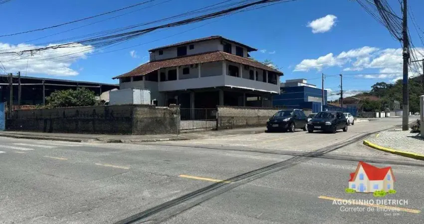 Sobrado residencial c/03 pisos c/02 aptos e 02 quitinetes e terreno de esquina no bairro aventureiro!