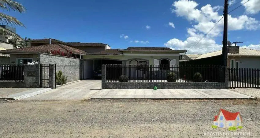 Averbada! Residencia em Alvenaria + Moveis Planejados + Terreno C/Area de 237 m2 No Bairro J.Iririu !