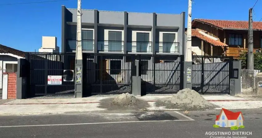 Sobrado geminado c/02 quartos c/suite + espaco aos fundos + 02 vagas de garagem no aventureiro!