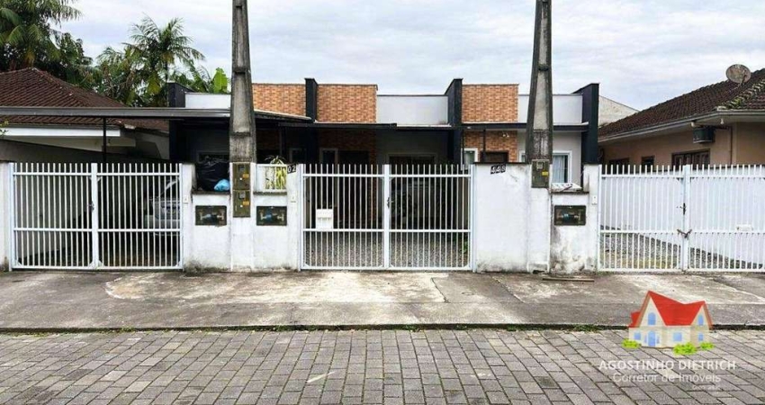Casa Geminada Terrea C/02 Quartos + Moveis Planejados + Garagem Coberta No Bairro Espinheiros !