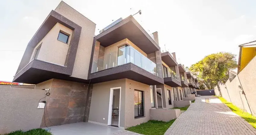 Sobrado à venda com 2 suítes em frente ao quartel do boqueirão