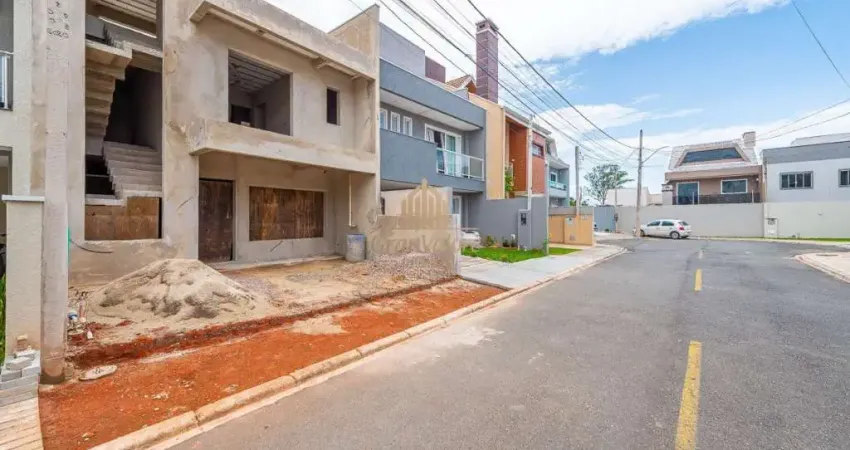 CASA EM CONDOMINIO, ARQUITETURA MODERNA, ÓTIMA LOCALIZAÇÃO