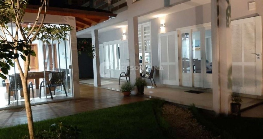 Casa com 3 quartos à venda no Centro, Penha 