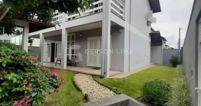 Casa com 3 quartos à venda no Centro, Penha