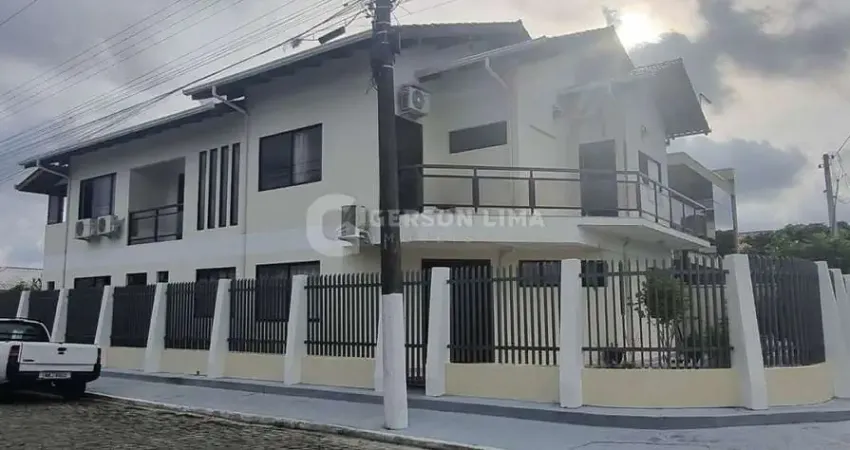 Casa com 6 quartos à venda na Praia de Armação do Itapocorói, Penha 