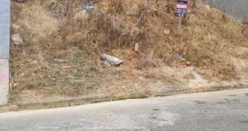 Terreno à venda na Rua Saudeli Duarte, Bela Vista, Palhoça