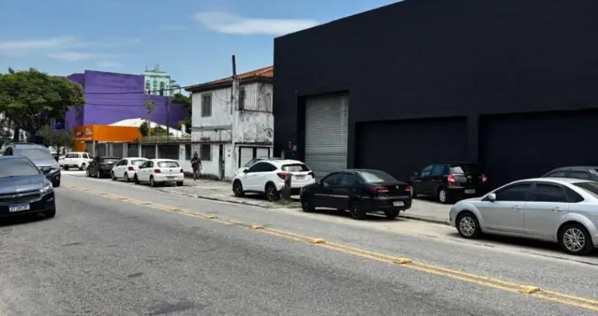 Barracão / Galpão / Depósito com 4 salas para alugar na Estrada do Tindiba, 1524, Taquara, Rio de Janeiro