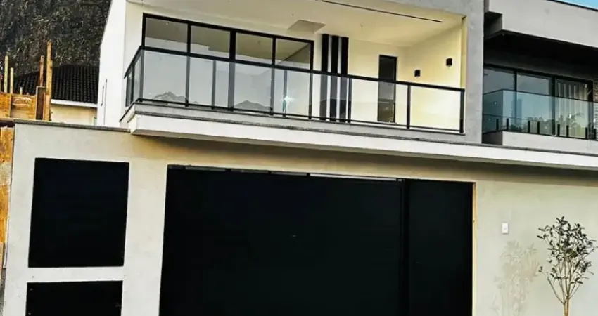 Casa em condomínio fechado com 4 quartos para alugar na Rua Daniel Barreto dos Santos, 13, Vargem Pequena, Rio de Janeiro