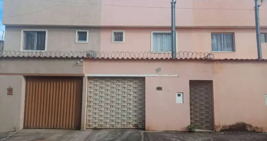 Casa à venda no Pedra Azul 3ª Seção, Contagem 
