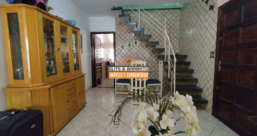 Sobrado Amplo com 3 Dormitórios – Rua Antônio Pott, Centro, Diadema!