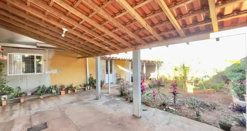 Casa com 3 dormitórios à venda, 130 m² por R$ 170.000,00 - Conjunto Orlandino de Almeida - Rolândia/PR