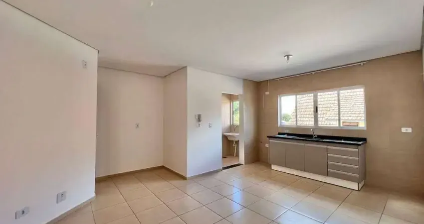 Apartamento com 2 dormitórios à venda, 56 m² por R$ 270.000,00 - Centro - Rolândia/PR
