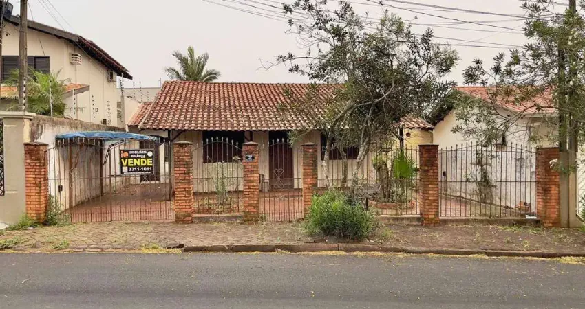 Casa com 3 dormitórios à venda, 121 m² por R$ 230.000,00 - Jardim Asteca - Rolândia/PR