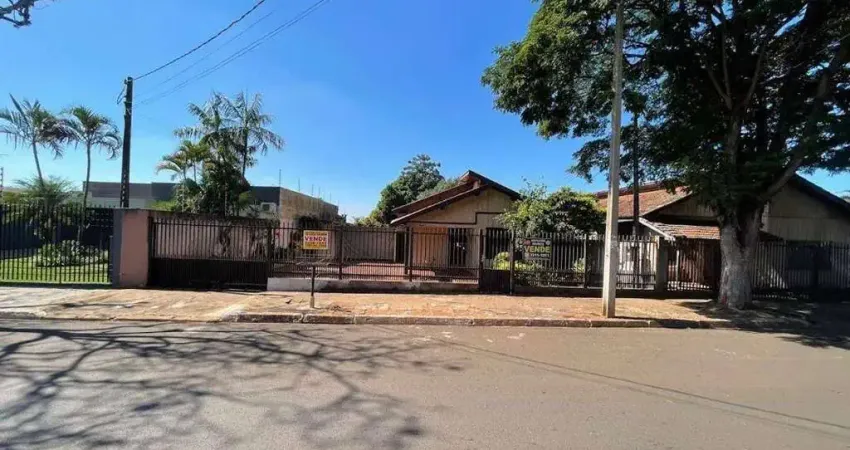 Terreno à venda, 712 m² por R$ 900.000,00 - Centro - Rolândia/PR