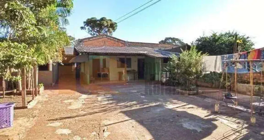 Casa com 2 dormitórios à venda por R$ 250.000,00 - Vila Oliveira - Rolândia/PR