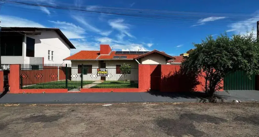 Casa com 3 dormitórios à venda, 143 m² por R$ 550.000,00 - Jardim Roland - Rolândia/PR