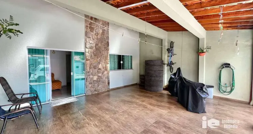 Casa com 2 dormitórios à venda, 67 m² por R$ 260.000 - Jardim Nestor Ferrari - Cambé/PR