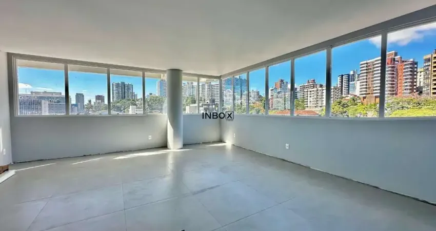 INBOX CIA IMOBILIÁRIA VENDE- Apartamento de três quartos no Centro.