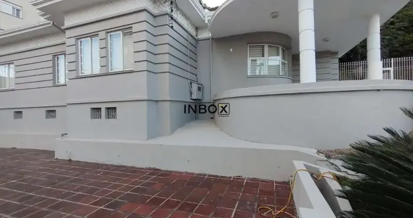 INBOX CIA IMOBILIÁRIA ALUGA - Casa comercial no Centro de Bento Gonçalves.
