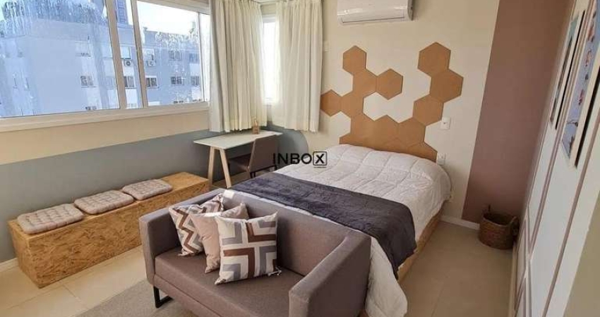 STUDIO MOBILIADO E DECORADO NO BAIRRO HUMAITÁ EM BENTO GONÇALVES