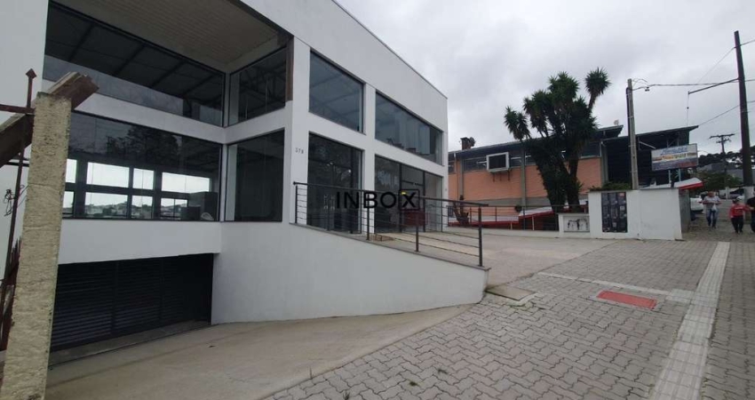 INBOX CIA IMOBILIÁRIA ALUGA SALA COMERCIAL COM 750M² LOCALIZADA AO LADO DA FRUTEIRA SÃO ROQUE NA CIDADE DE BENTO GONÇALVES