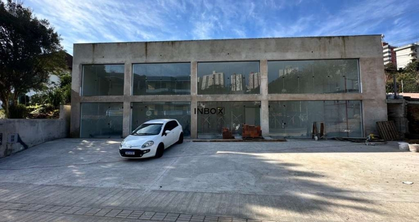 INBOX CIA IMOBILIARIA ALUGA EM BENTO GONÇALVES - Sala comercial de esquina NOVA, no Bairro Borgo.