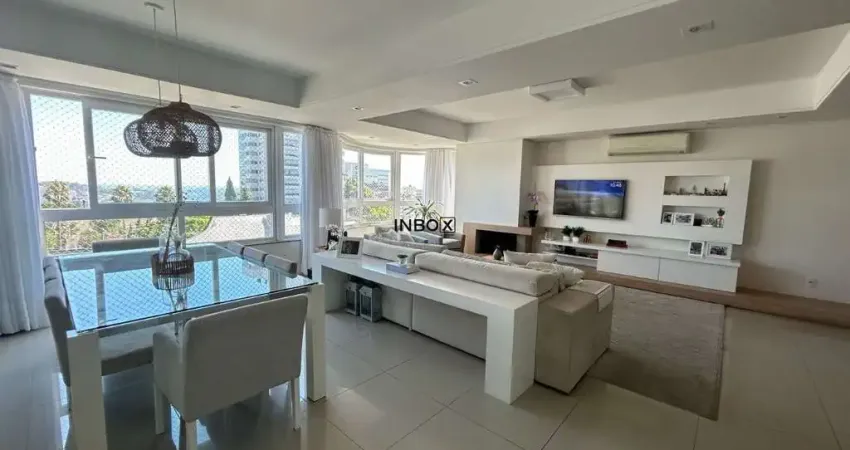INBOX CIA IMOBILIÁRIA VENDE APARTAMENTO MOBILIADO COM 145,80M², 03 DORMITÓRIOS, UM COM SUÍTE, NO BAIRRO CIDADE ALTA EM BENTO GONÇALVES.