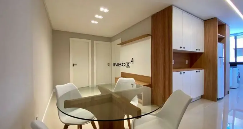 Inbox cia imobiliária aluga em bento gonçalves - apartamento de dois quartos, novo, semi-mobiliado no bairro centro.