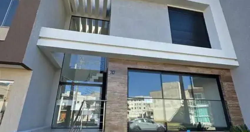 Imperdível! Casa à venda em Curitiba-PR, Campo de Santana, 3 quartos, 2 salas, 4 banheiros, 2 vagas, 168m².