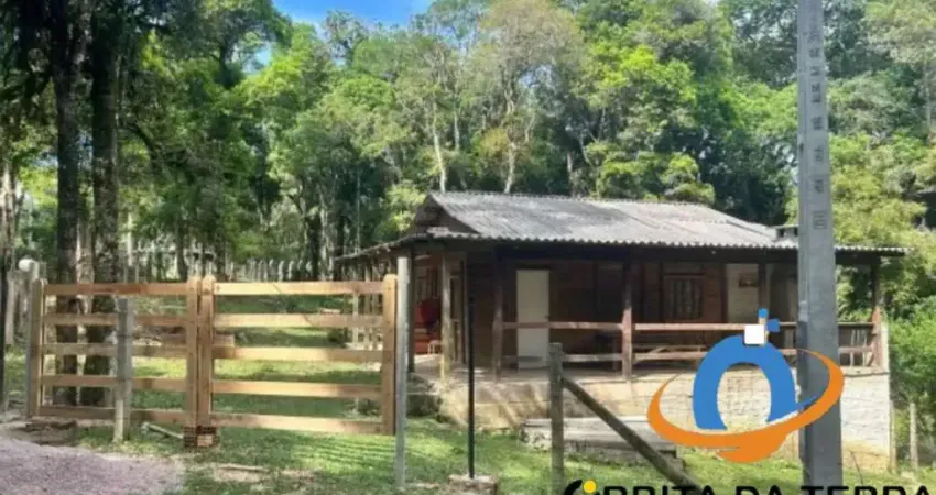 Chácara à venda em Mandirituba-PR, bairro Rural: 1 quarto, 1 sala, 1 banheiro, 4.500,00m² de área. Confira!