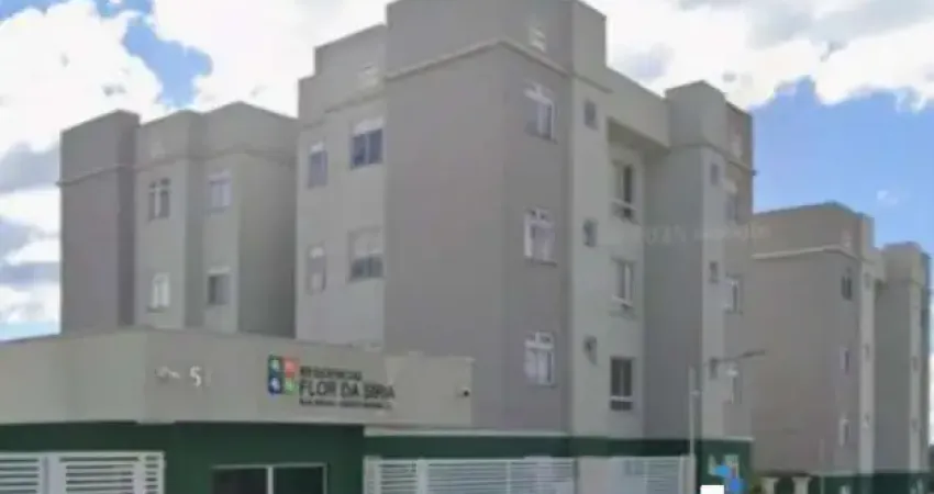 Apartamento à venda em condomínio fechado completo em Costeira, Araucária: 2 quartos, 1 sala, 1 banheiro, 1 vaga de garagem!