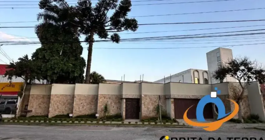 Espetacular Casa à Venda em Curitiba-PR, Bairro Parolin: 4 Quartos, 3 Suítes, 4 Banheiros, 4 Vagas de Garagem, 560 m²!