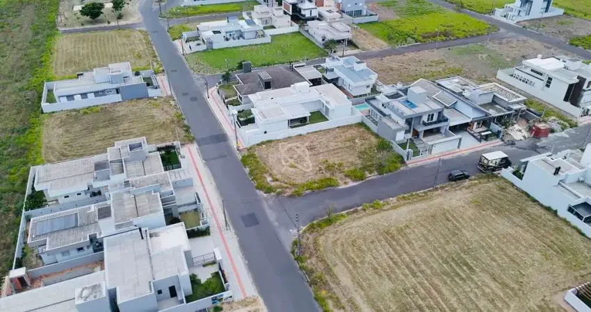 Terreno à venda na Rua Portugal, Caverazinho, Araranguá