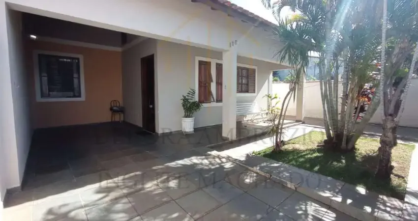 Casa para Venda em São Pedro, JARDIM SÃO DIMAS, 3 dormitórios, 1 banheiro, 2 vagas