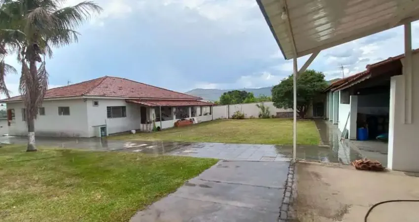 Casa para Venda em São Pedro, Jardim Mariluz, 3 dormitórios, 3 suítes, 1 banheiro