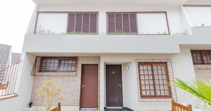 Sobrado com 3 dormitórios à venda, 157 m² por R$ 790.000,00 - Guabirotuba - Curitiba/PR