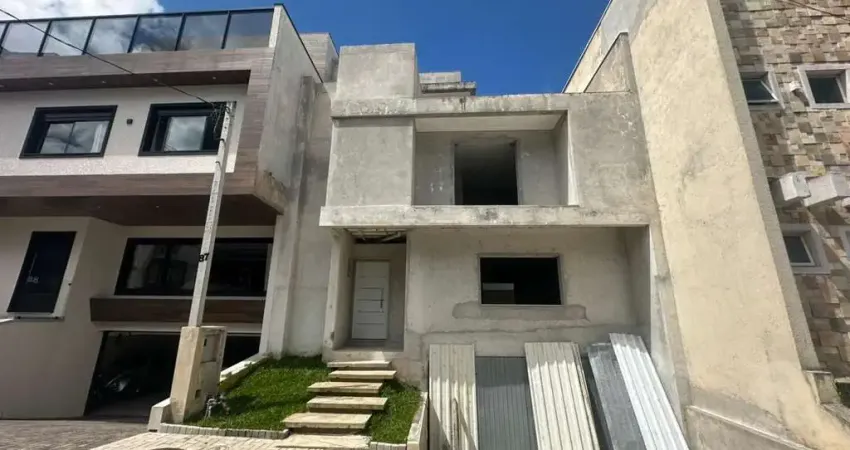 Casa em condomínio no pinheirinho 4 quartos 4 vagas de garagem cobertas